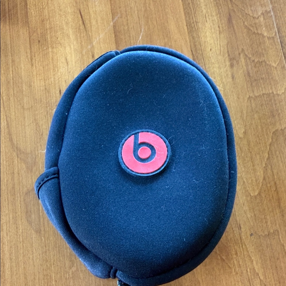 Beats by Dre Over-Ear Headphone Case - Black and Red